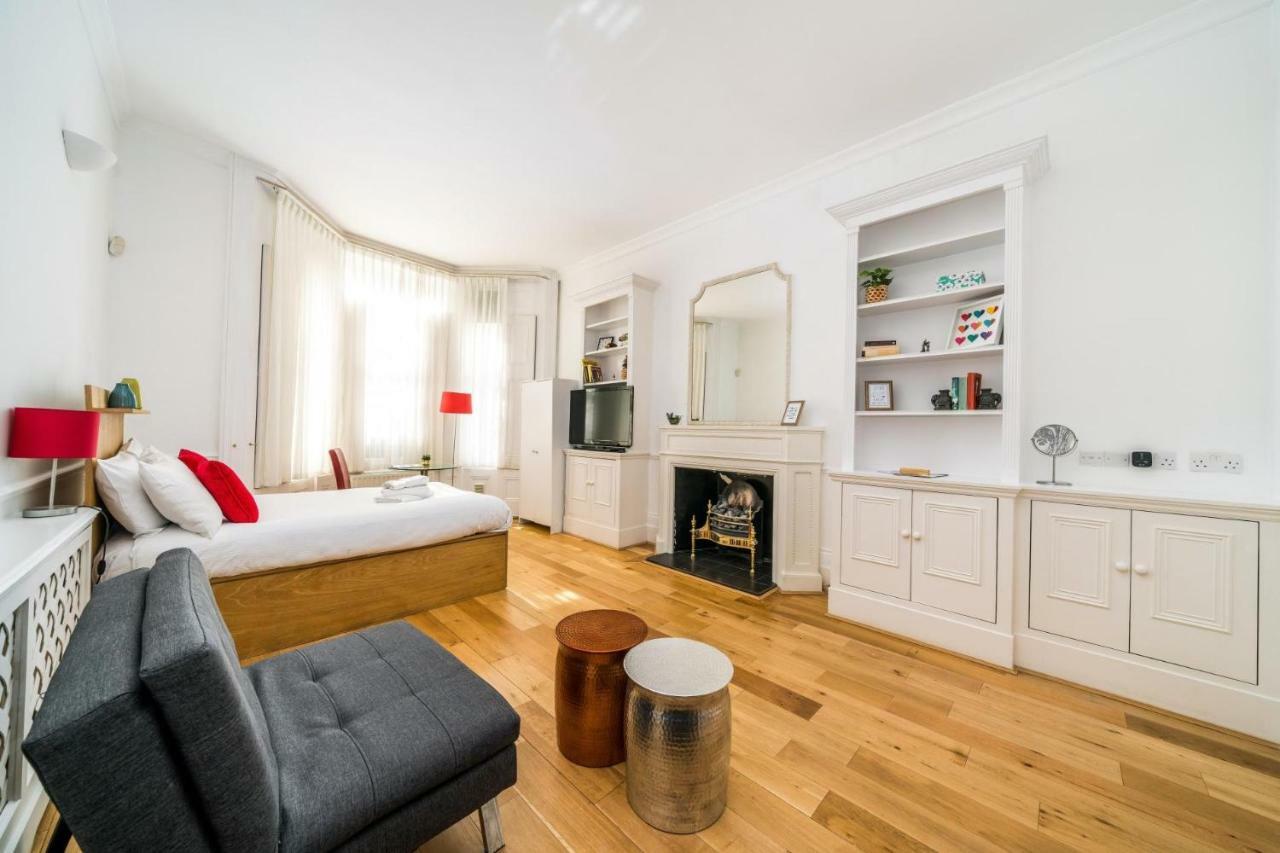 New 1 Bedroom Earls Court Flat Centre Of Лондон Екстериор снимка