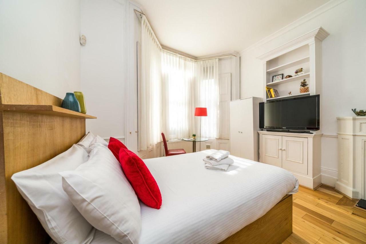 New 1 Bedroom Earls Court Flat Centre Of Лондон Екстериор снимка