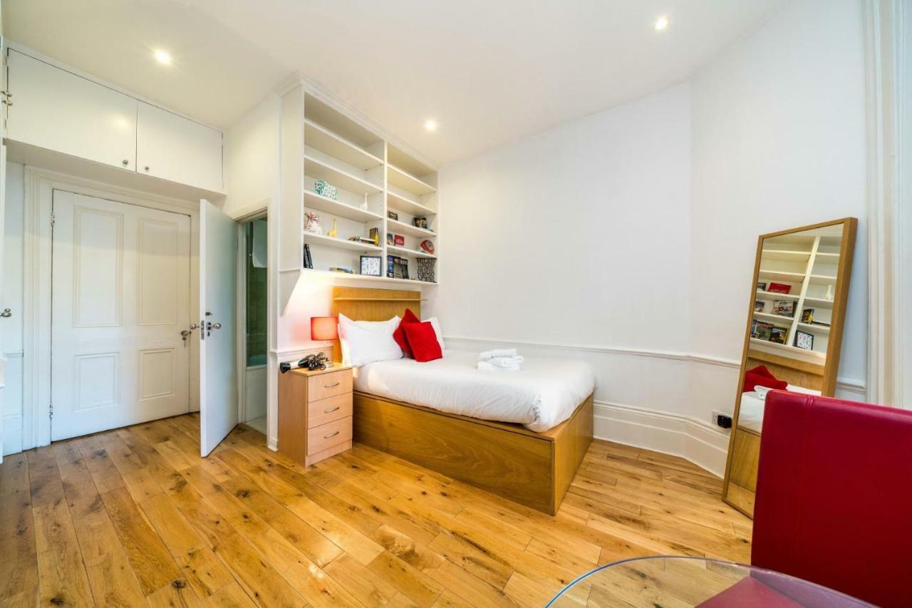 New 1 Bedroom Earls Court Flat Centre Of Лондон Екстериор снимка